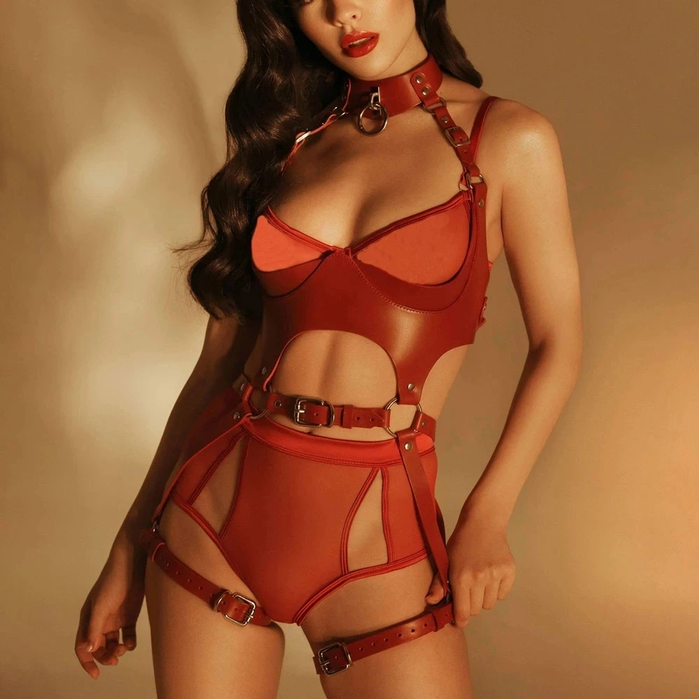 Set di Cinture e Bretelle in P - Garter Belt Set recensione e prezzo